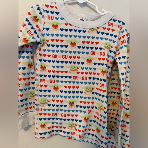 Hanna Andersson Star Wars Colorful Heart Pattern Kids Pajamas - Picture 2 of 4